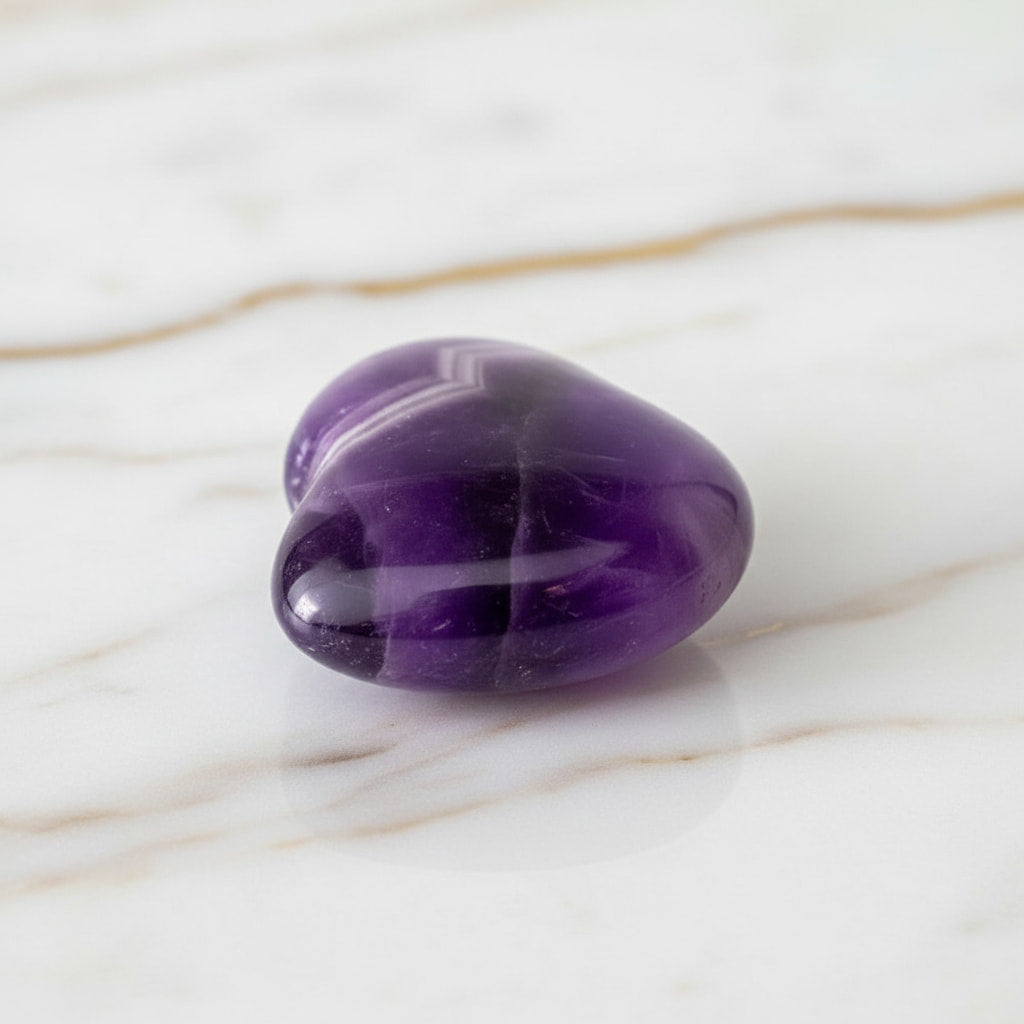 Mini Amethyst Herz – Talisman für Liebe & Harmonie CrystalScents