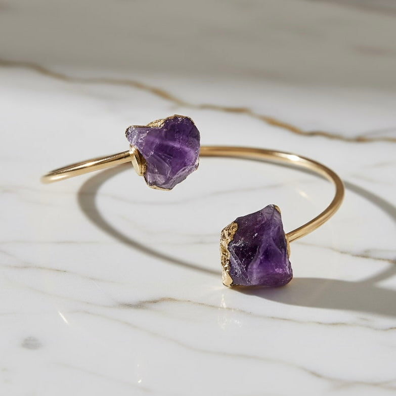Amethyst Armreif – Rohsteine für besondere Ausstrahlung CrystalScents