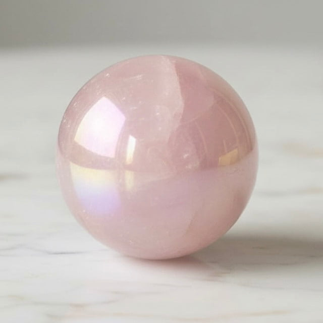 Aura Rosenquarz Kugel - Schimmernde Kugel der Liebe CrystalScents