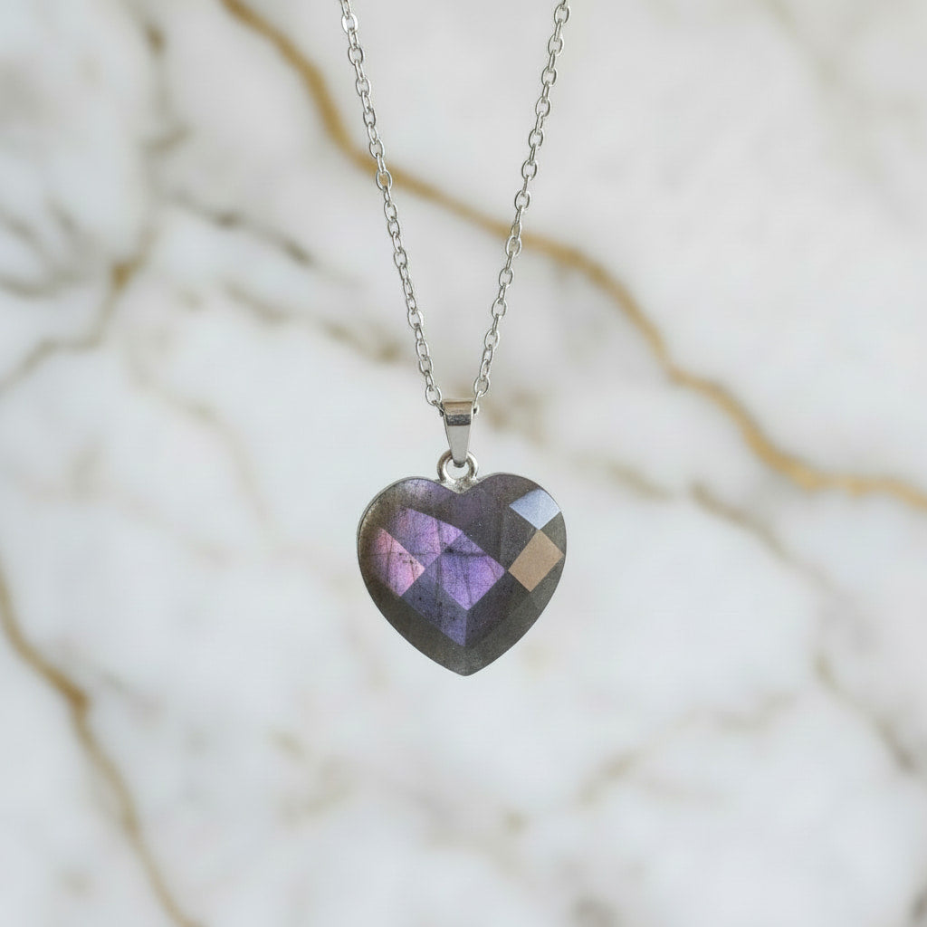 Labradorit Halskette - Facettiertes Herz CrystalScents