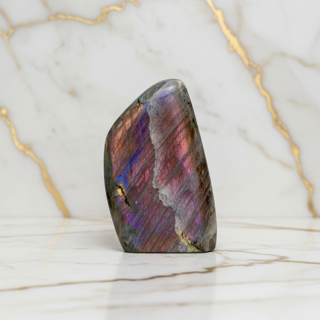 Labradorit Sunset Freiform – Mystisches Wohnhighlight CrystalScents