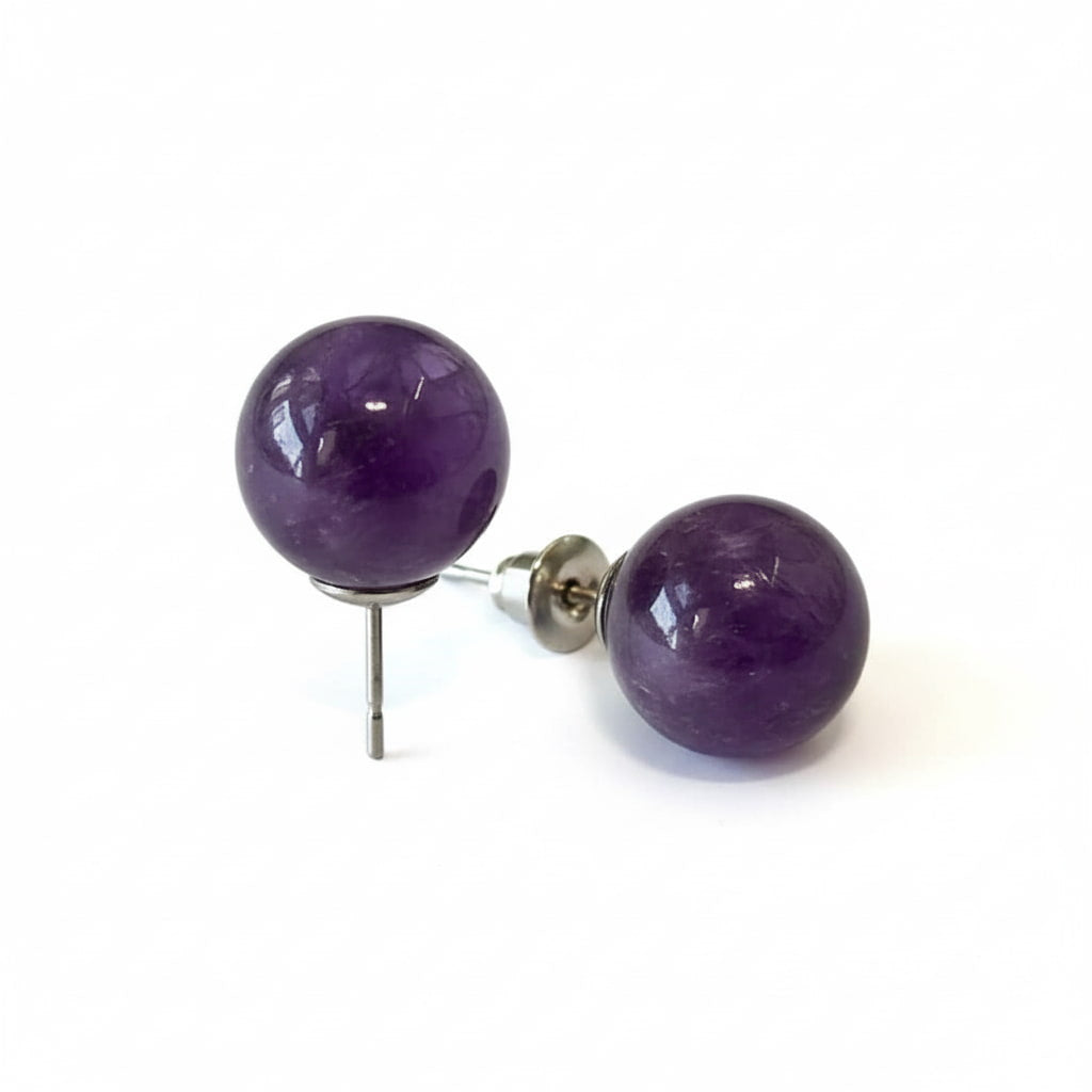 Ohrstecker Amethyst Kugel – Eleganz & Harmonie CrystalScents