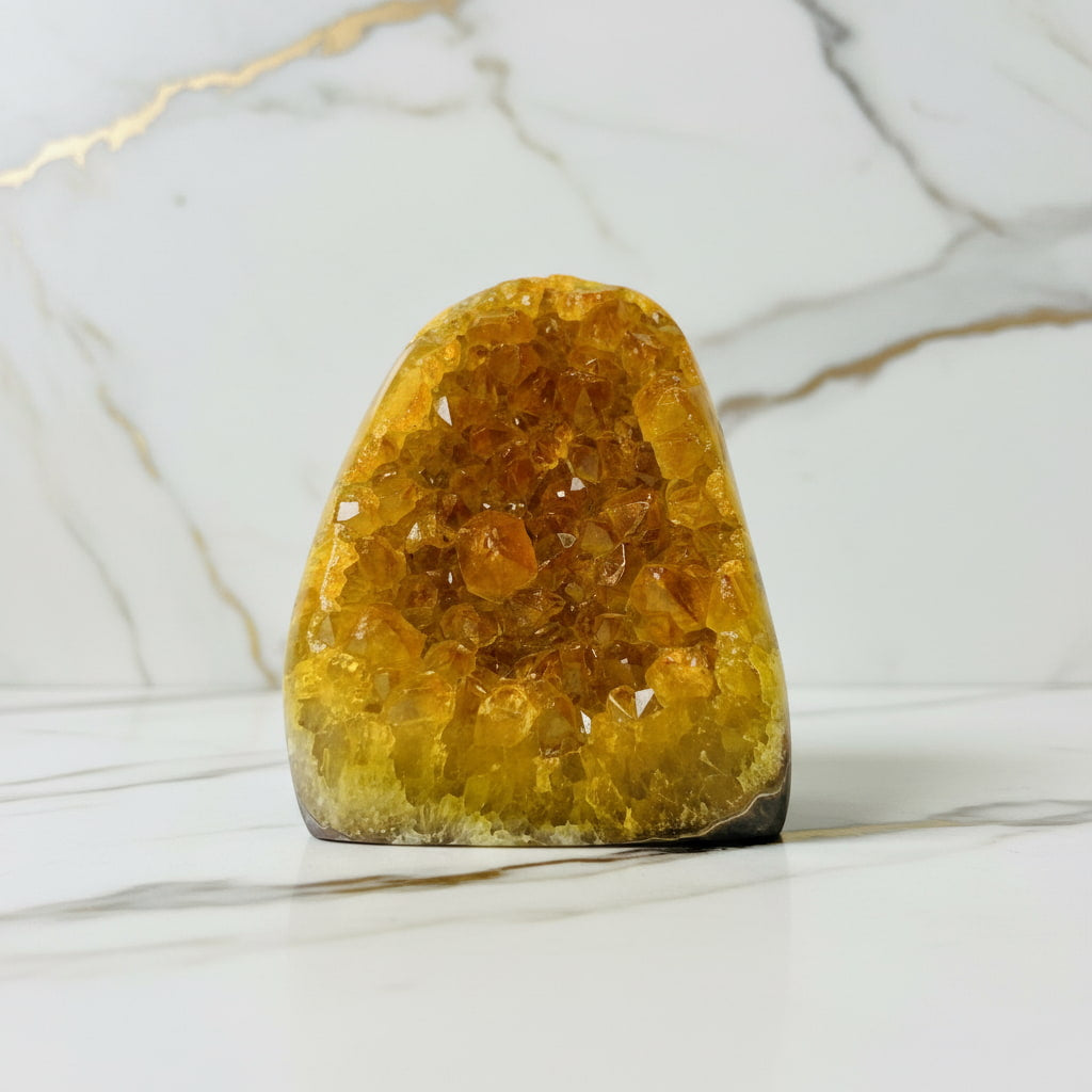 Amethystdruse Gelb – Funkelndes Deko-Highlight CrystalScents