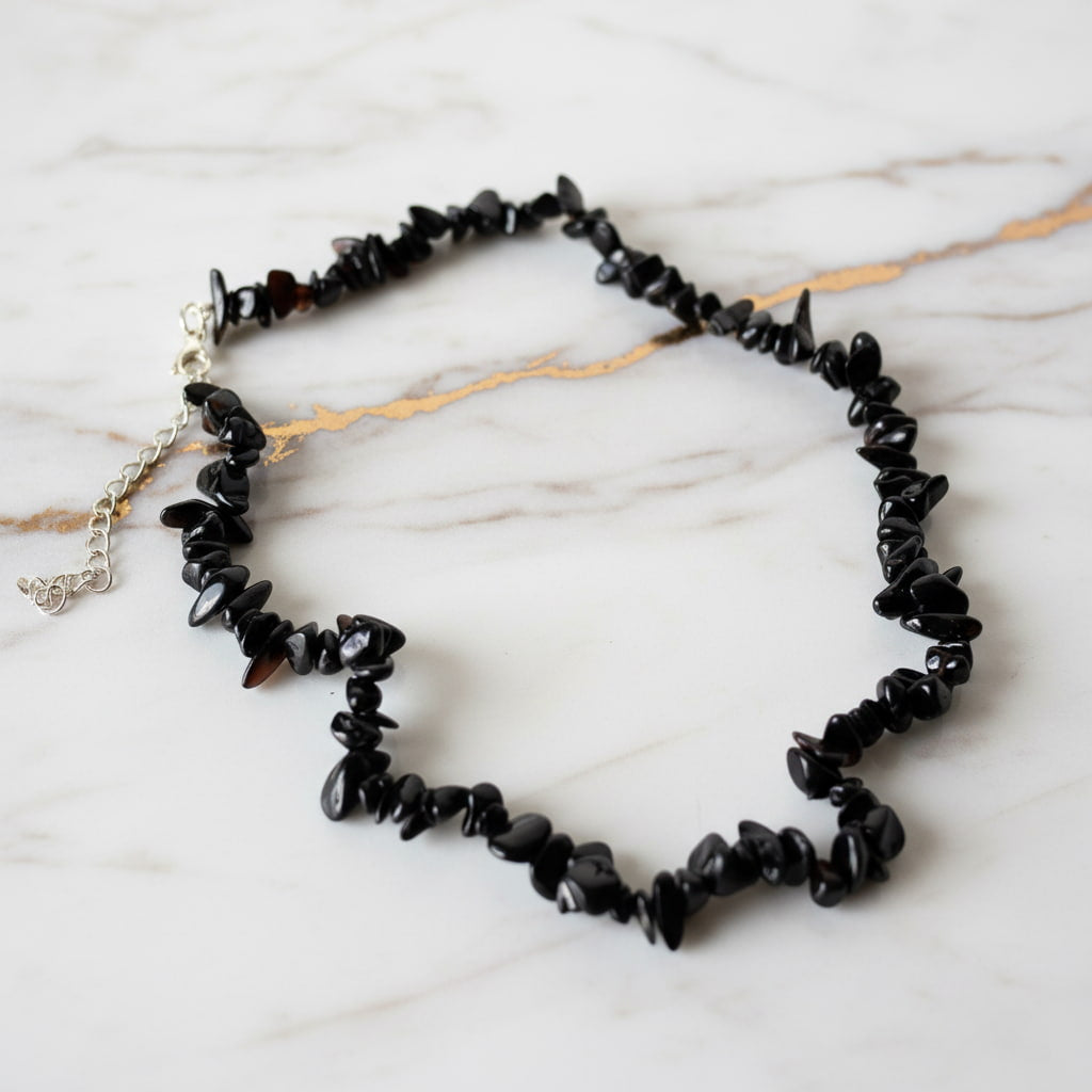 Achat Splitter Halskette – Schwarze Natursteinsplitter
