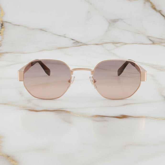 Sonnenbrille – Breit in Roségold für modernen Look CrystalScents