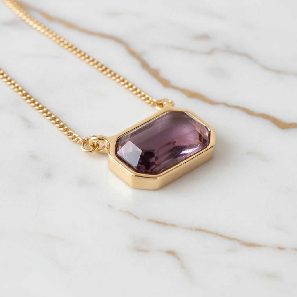Amethyst Halskette – Harmonie & Ausstrahlung mit goldfarbener Kette CrystalScents