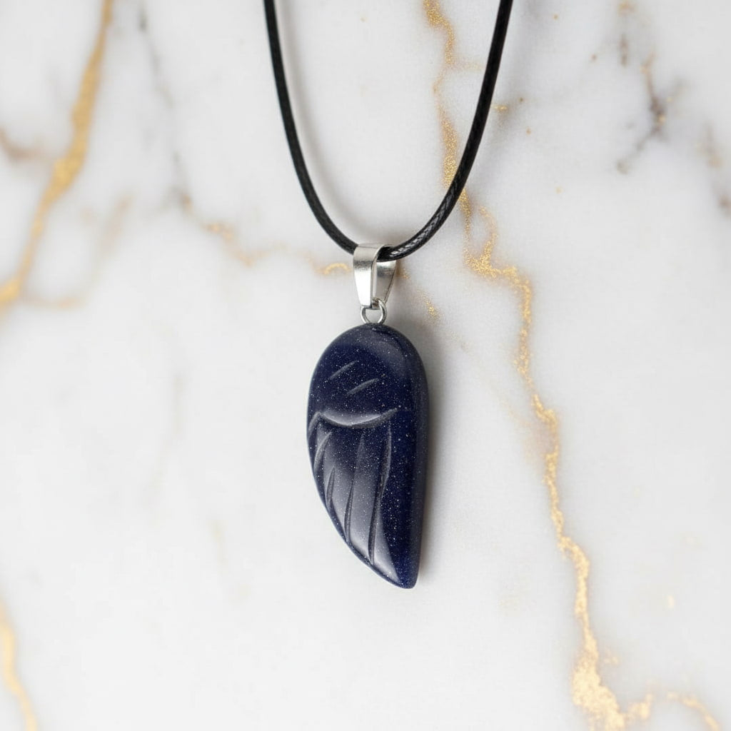Blaufluss Halskette - Flügel Anhänger CrystalScents