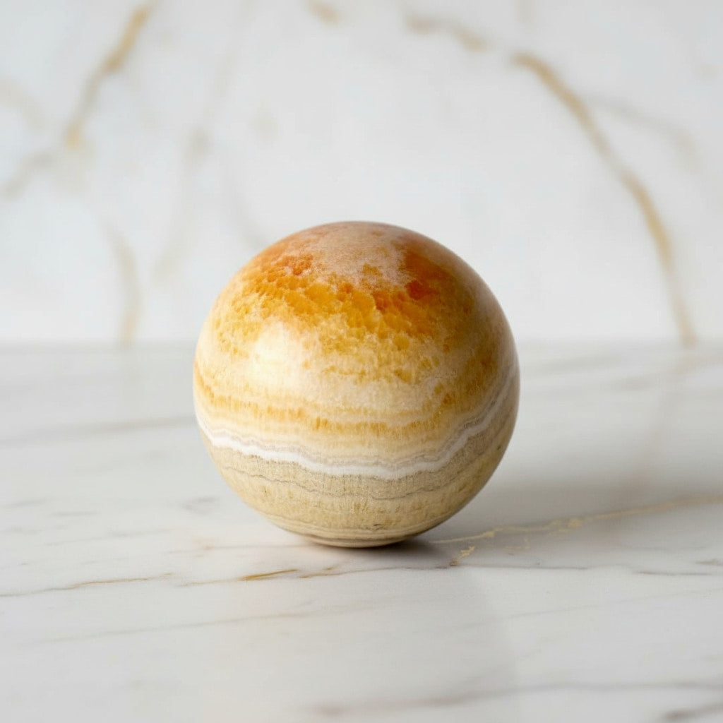 Calcit Kugel – Symbol für Lebensfreude & Kreativität