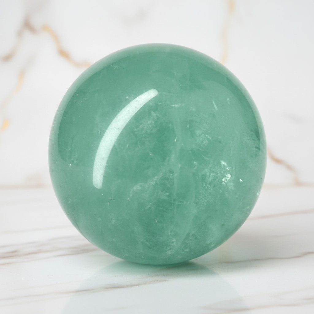 Fluorit Kugel – Leuchten & Strahlen CrystalScents