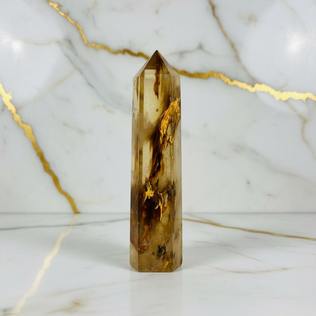 Tigerskin Quarz Obelisk – Farbenprächtig & Energetisierend CrystalScents