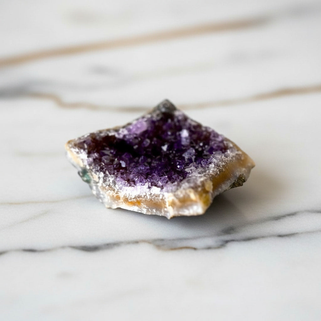 Amethyst Cluster – Schutz & Energie CrystalScents