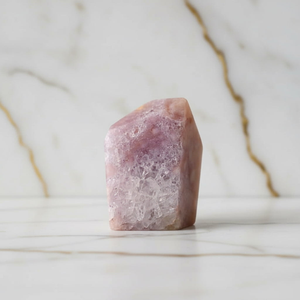 Rosa Amethyst Freiform – Harmonie & positive Energie CrystalScents