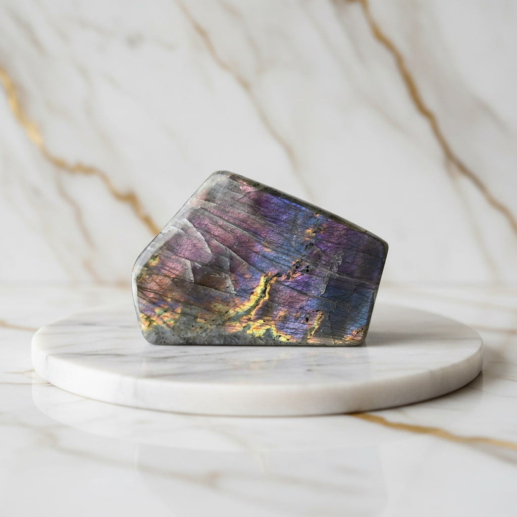 Labradorit Sunset Freiform – Feuriger Schimmer CrystalScents