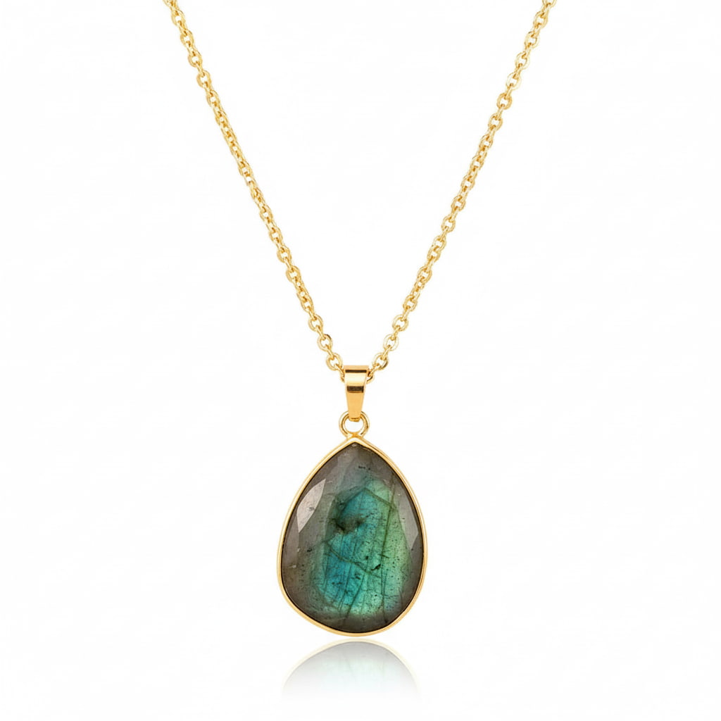 Labradorit Goldkette – Leuchtender Anhänger CrystalScents