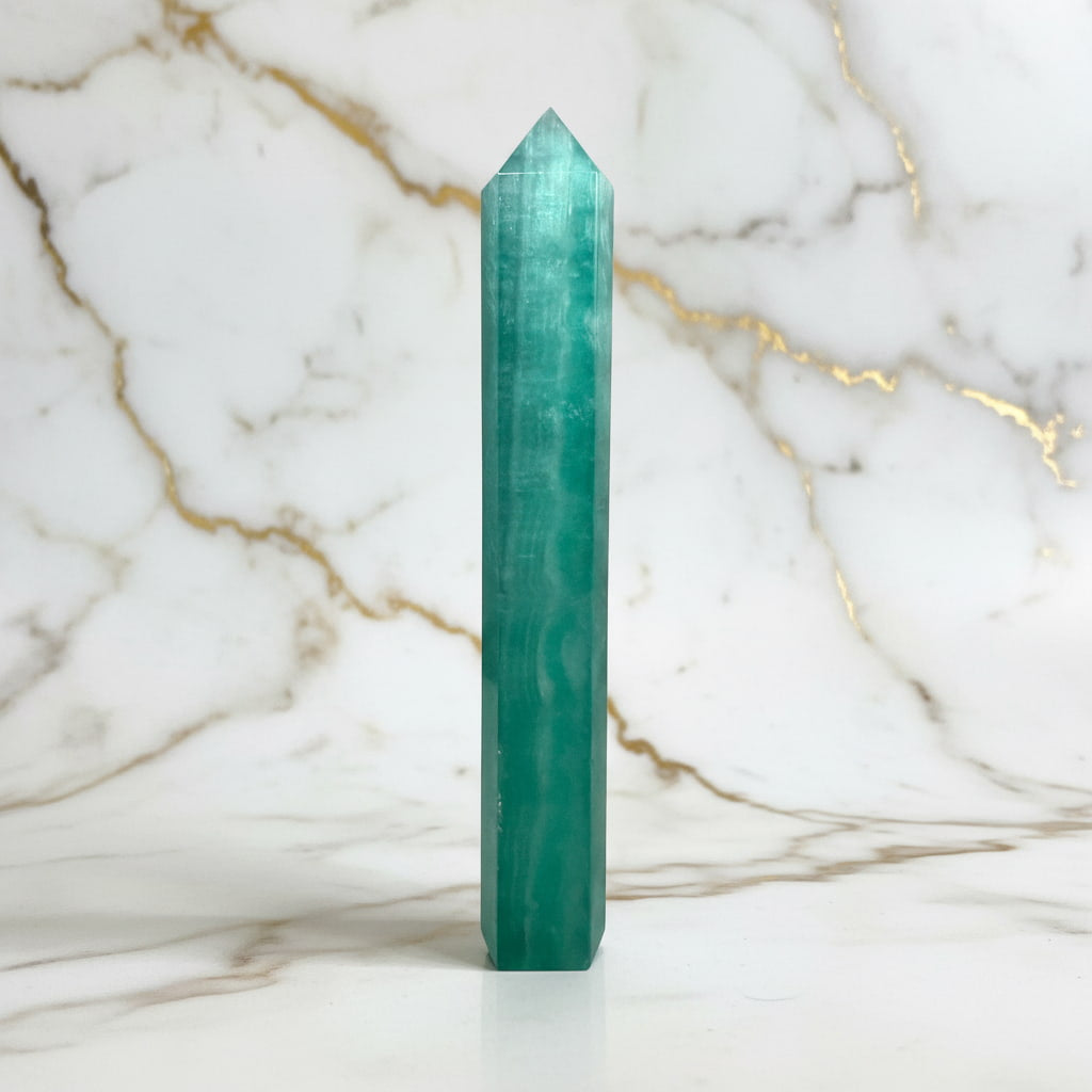 Fluorit Obelisk – Strahlendes Statement