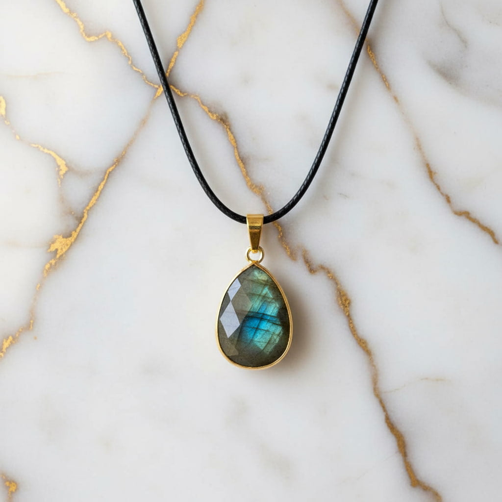 Labradorit Halskette - Facettierter Schimmer