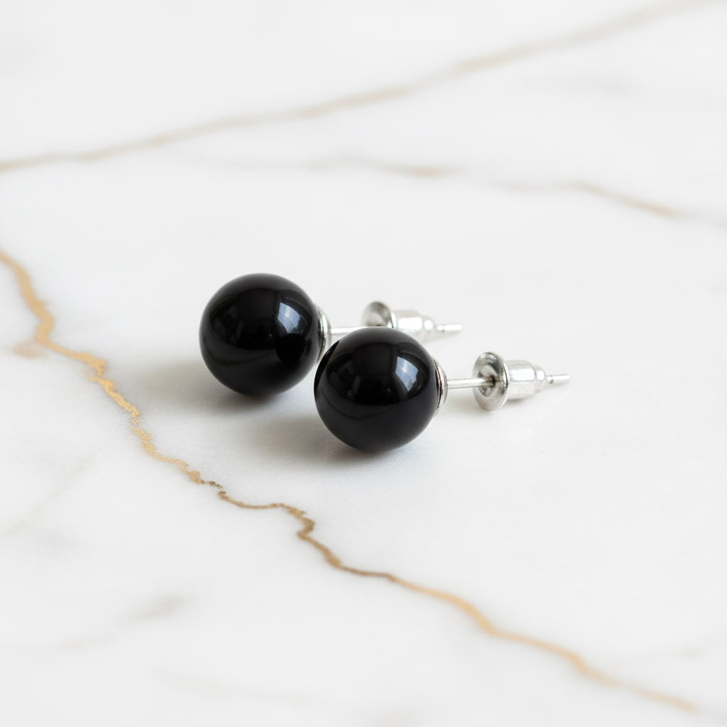 Ohrstecker mit schwarzer Achat-Kugel