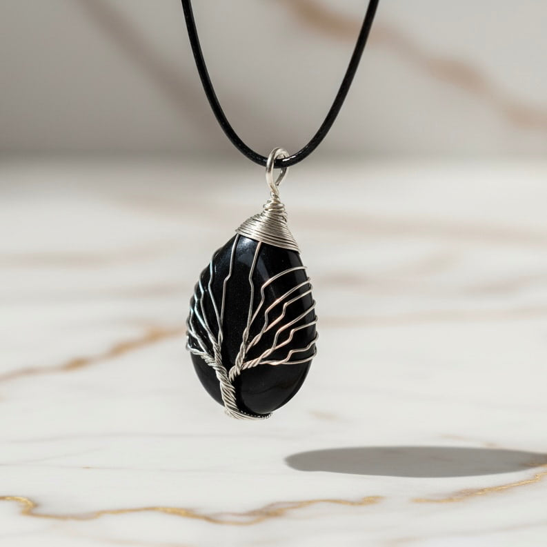 Obsidian Halskette - Silbern verziert