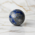 Mini Lapislazuli Kugel - Handschmeichler in tiefem Blau CrystalScents