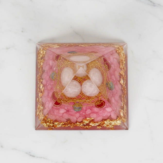 Rosenquarz Orgonit Pyramide - Harmonische Energie CrystalScents