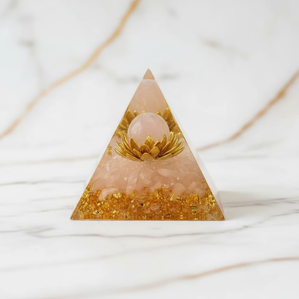 Rosenquarz Orgonit Pyramide - Lotus CrystalScents