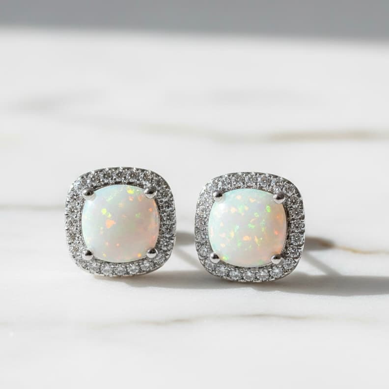 Opal Ohrringe – Silbernes Schimmern JETZT entdecken CrystalScents