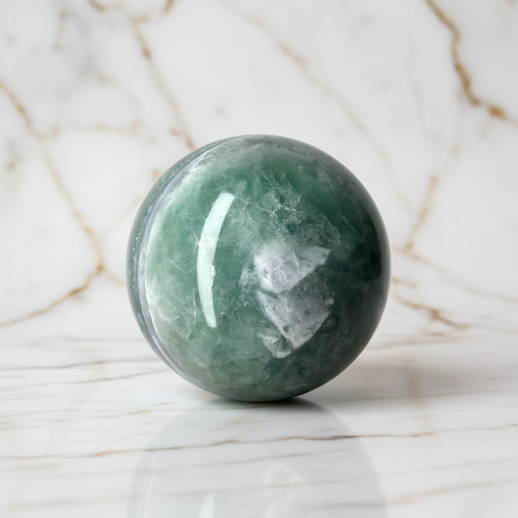 Fluorit Kugel – Magisches Naturwunder