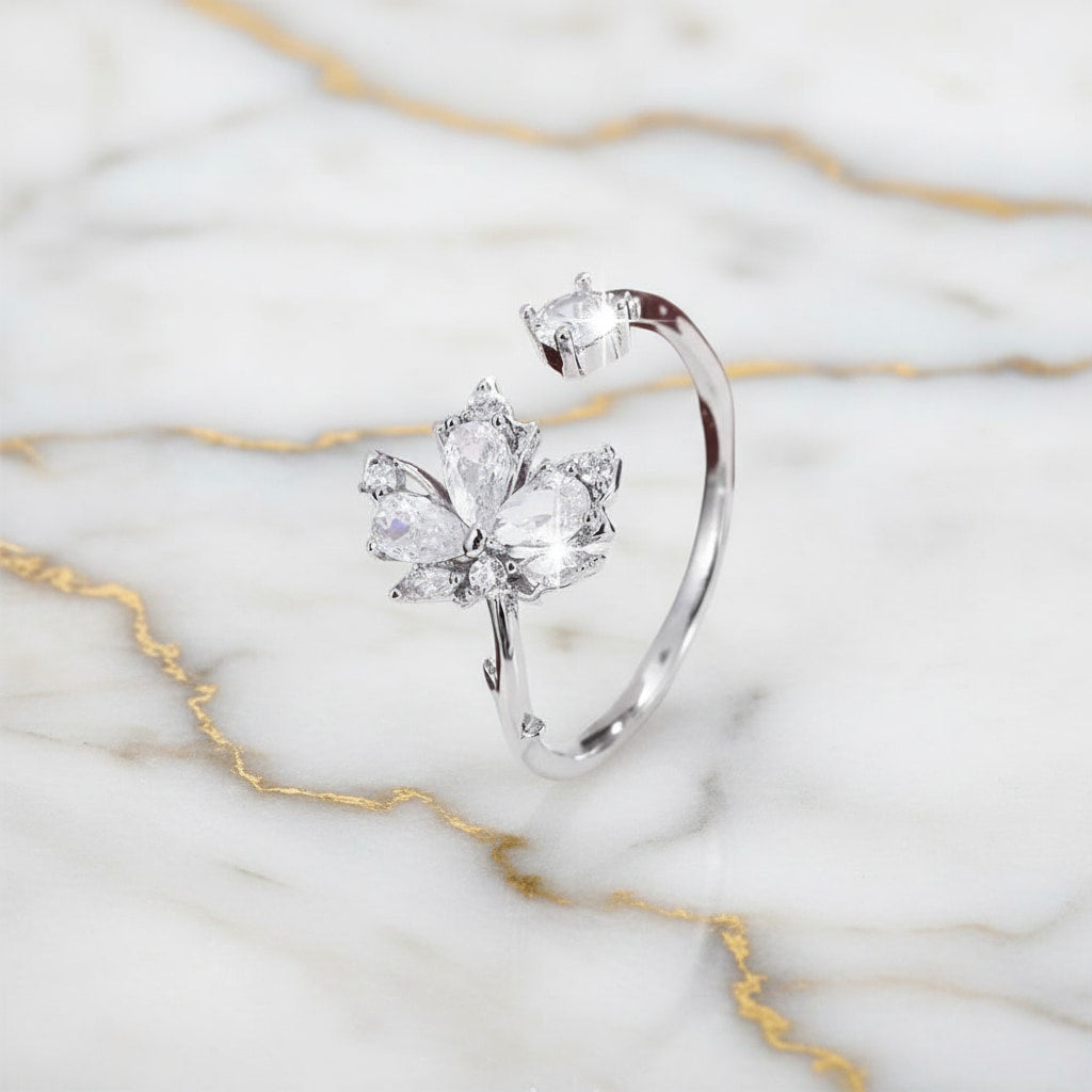 Ring offen mit weißem Ahornblatt CrystalScents