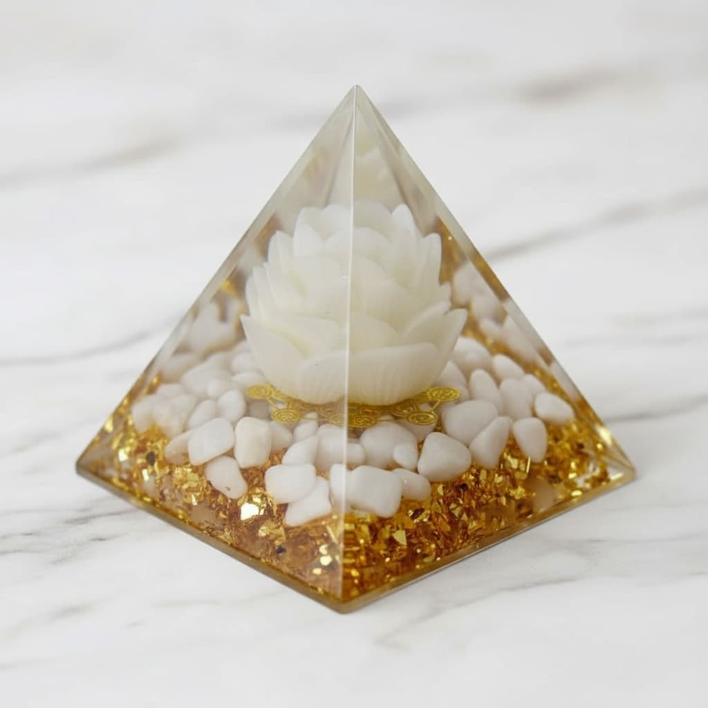 Orgonit Pyramide - Weiße Blume des Lebens CrystalScents