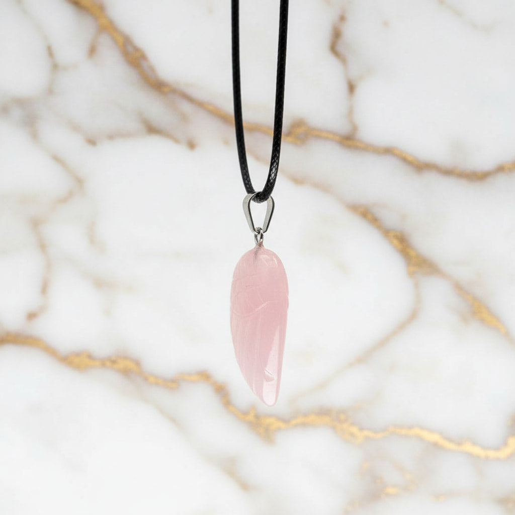 Rosenquarz Halskette - Flügel Anhänger CrystalScents