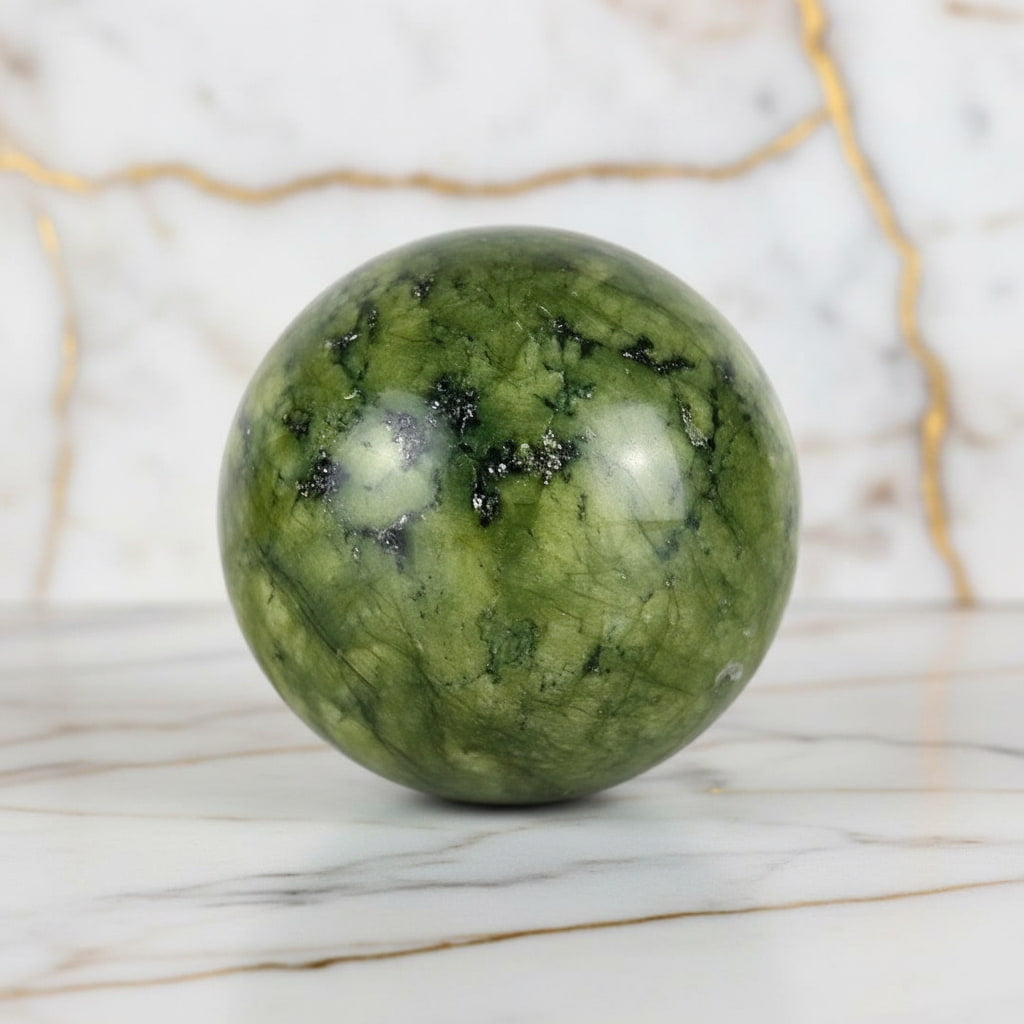 Serpentin Kugel – Beruhigende Energie CrystalScents