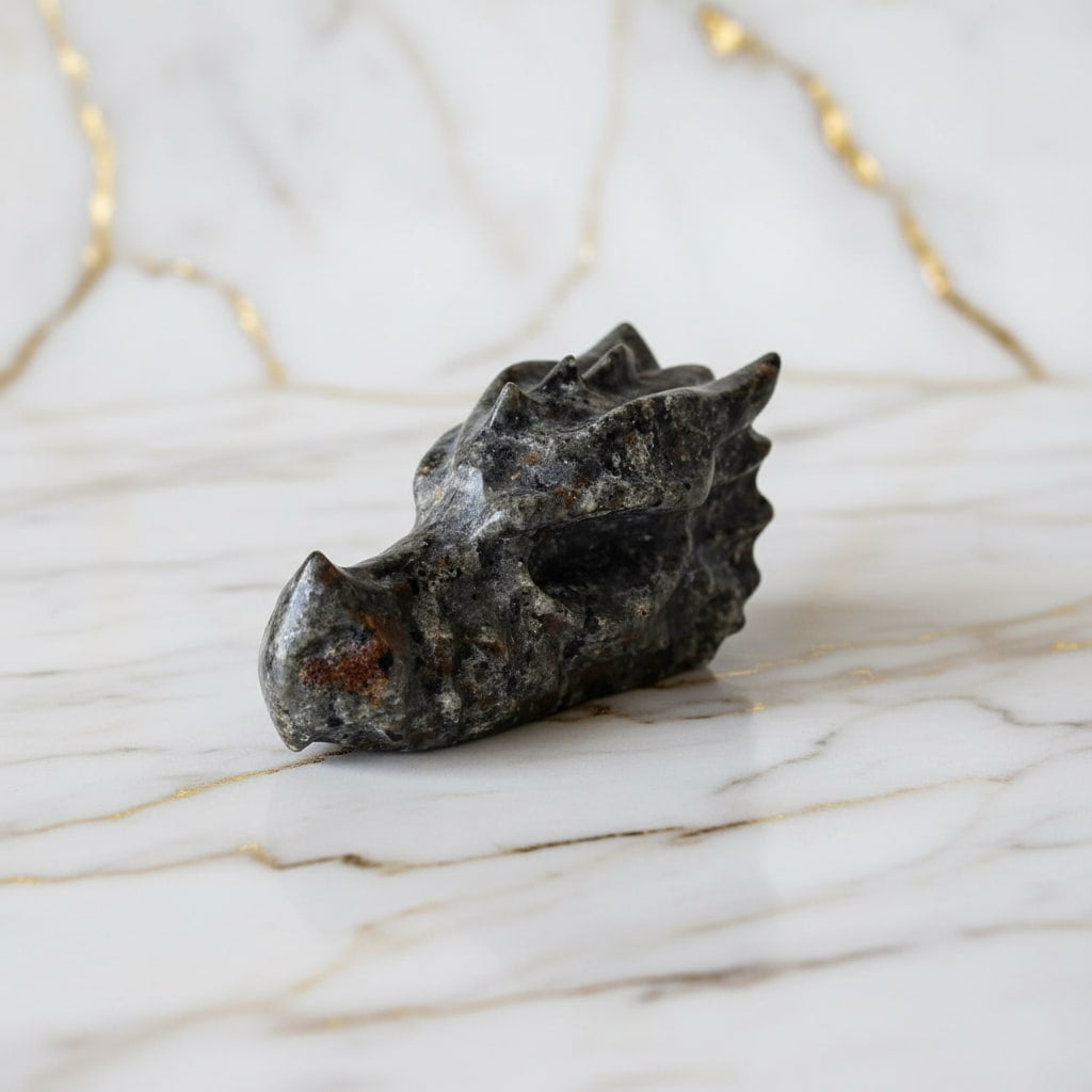 Flammenstein Drachenkopf – UV-reaktive Farbwirkung CrystalScents