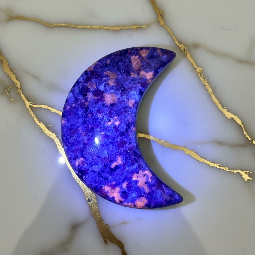 Flammenstein Mond – Naturwunder JETZT sichern CrystalScents