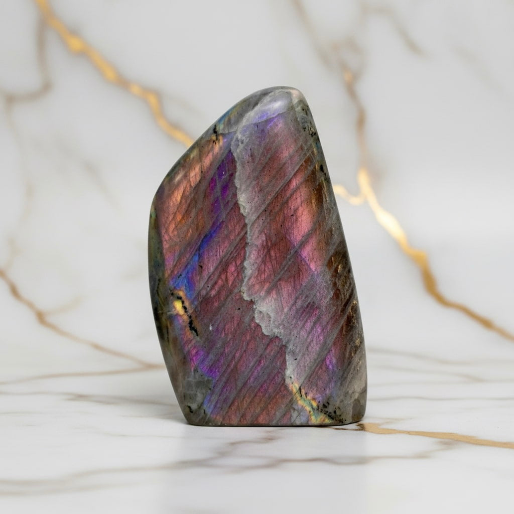 Labradorit Sunset Freiform – Mystisches Wohnhighlight CrystalScents