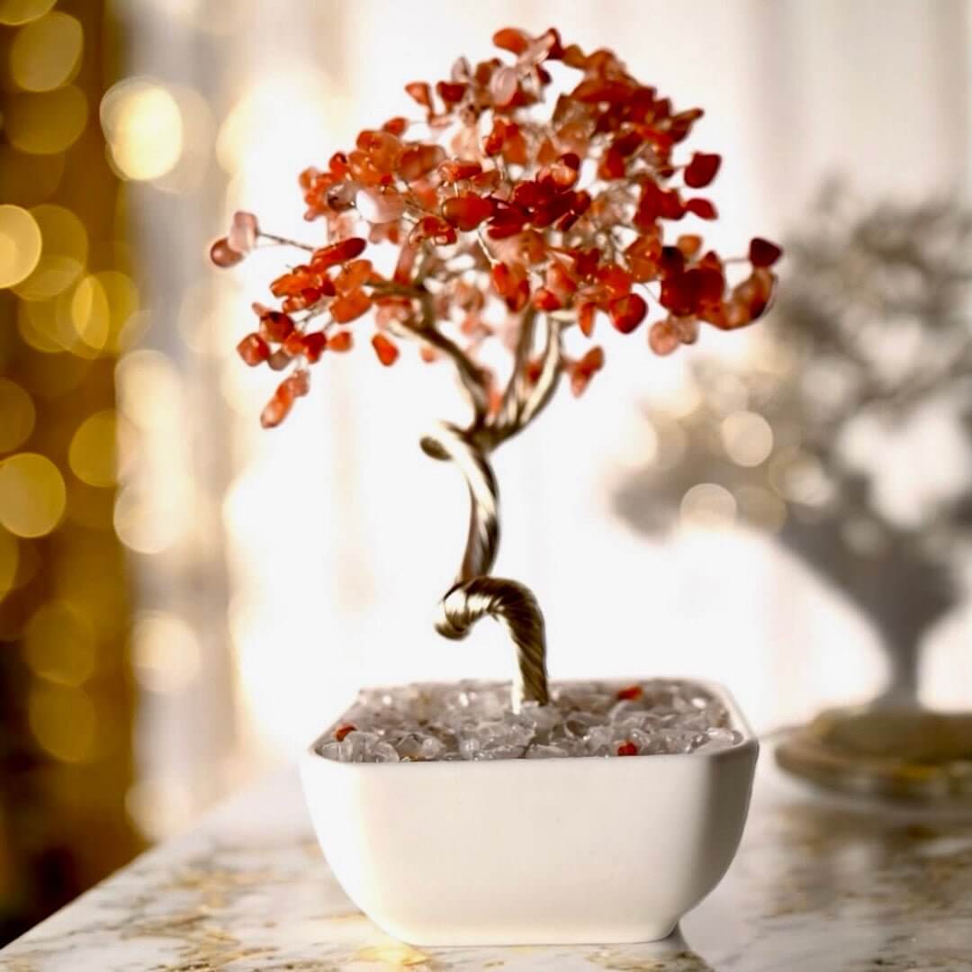 Roter Achat-Baum im Keramiktopf – Stilvolles Kristallobjekt für Energie und Ausstrahlung