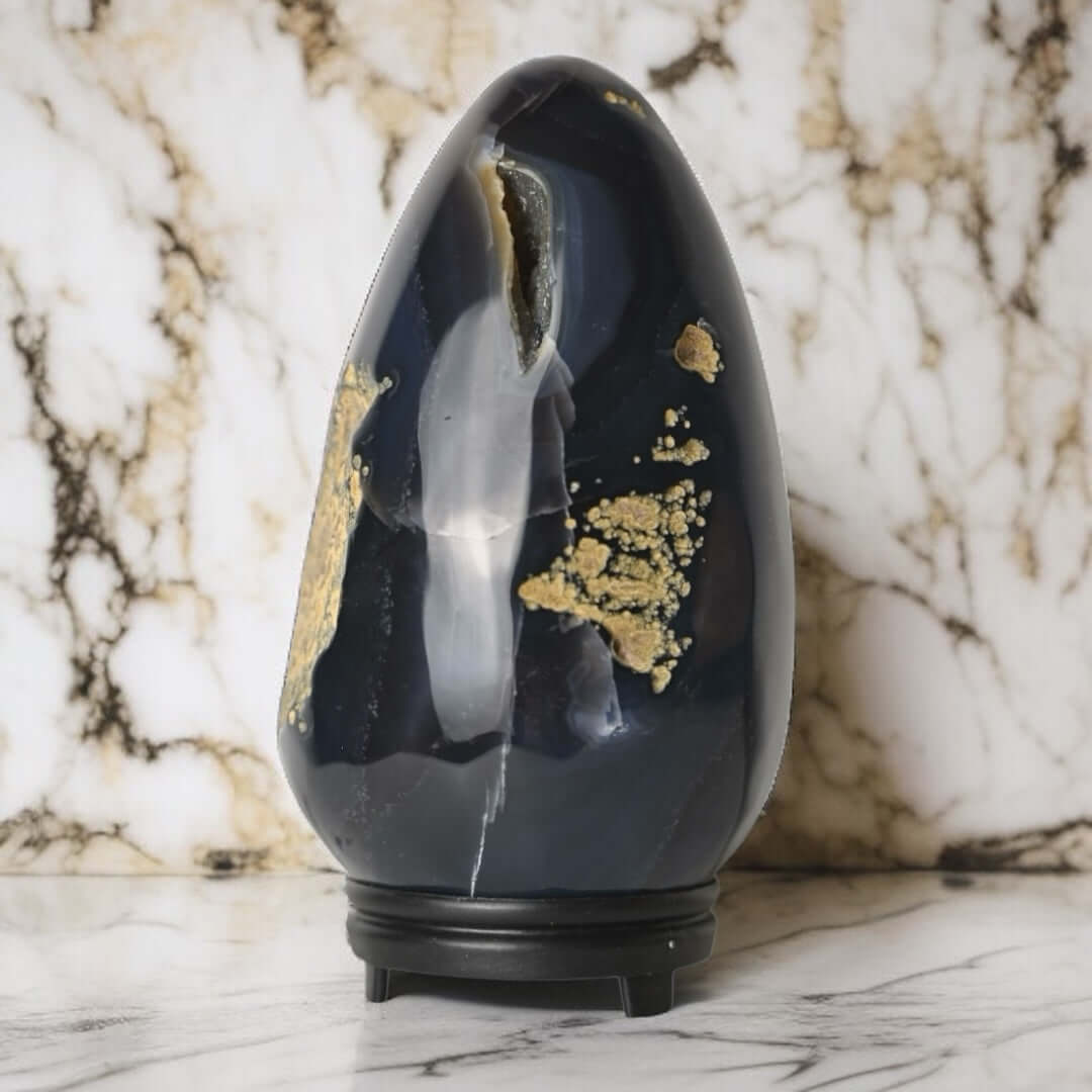 1 Gestreiftes Achat Ei mit glitzernder Druse