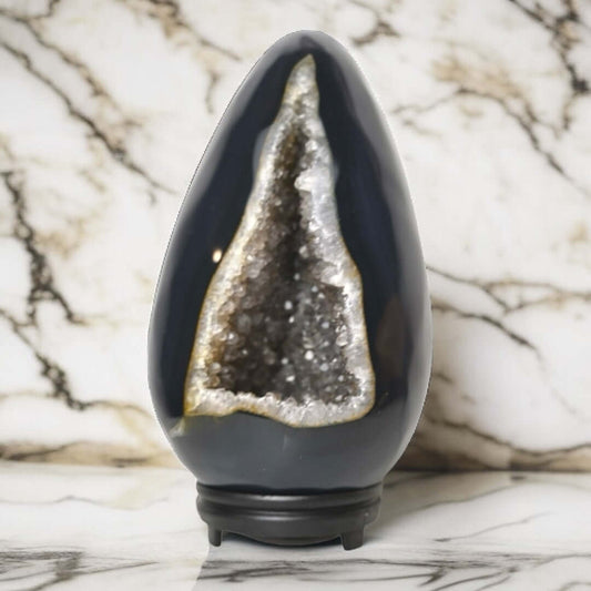 1 Einzigartiges Achat Ei mit glitzernder Druse