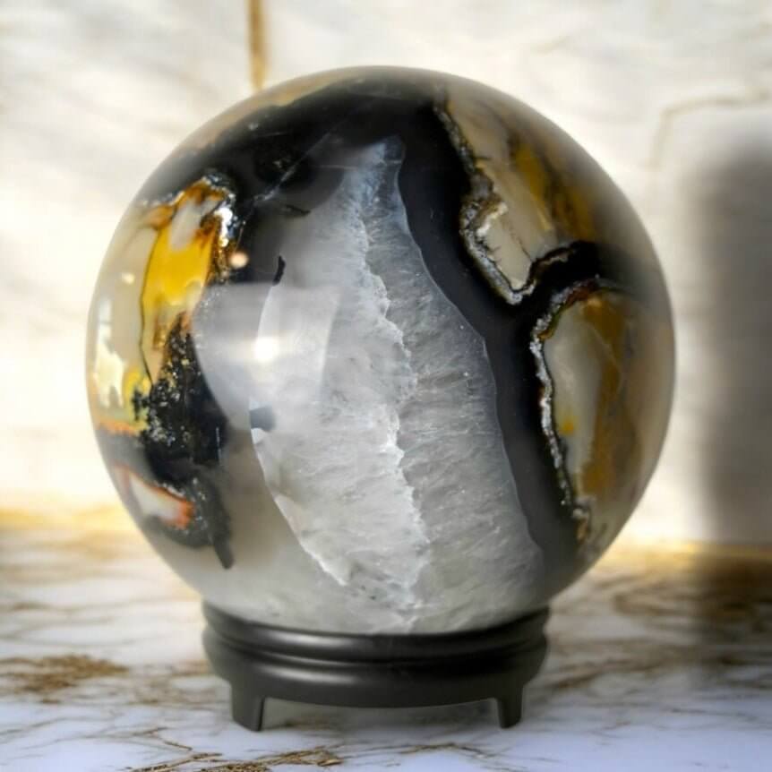 Achat Kugel – Elegantes Dekorationsjuwel für Wohnräume