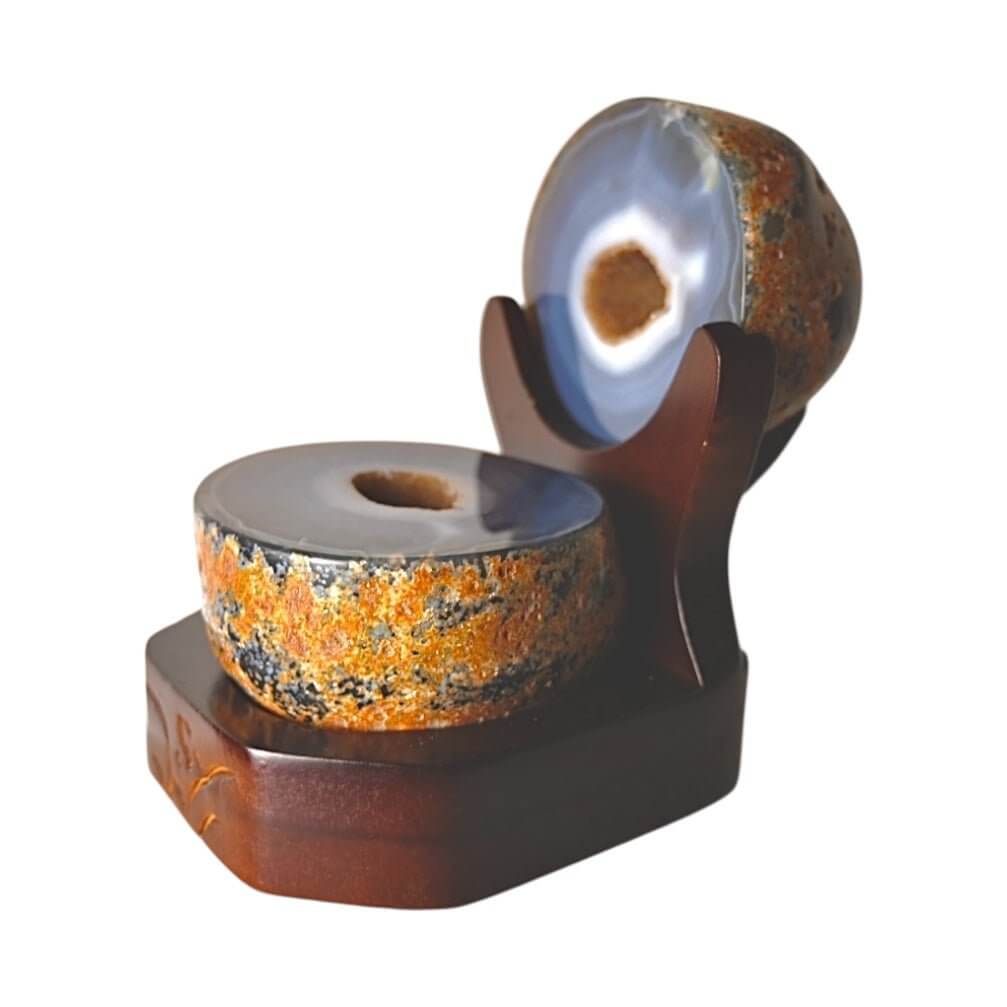 Achat Truhe auf dekorativem Podest