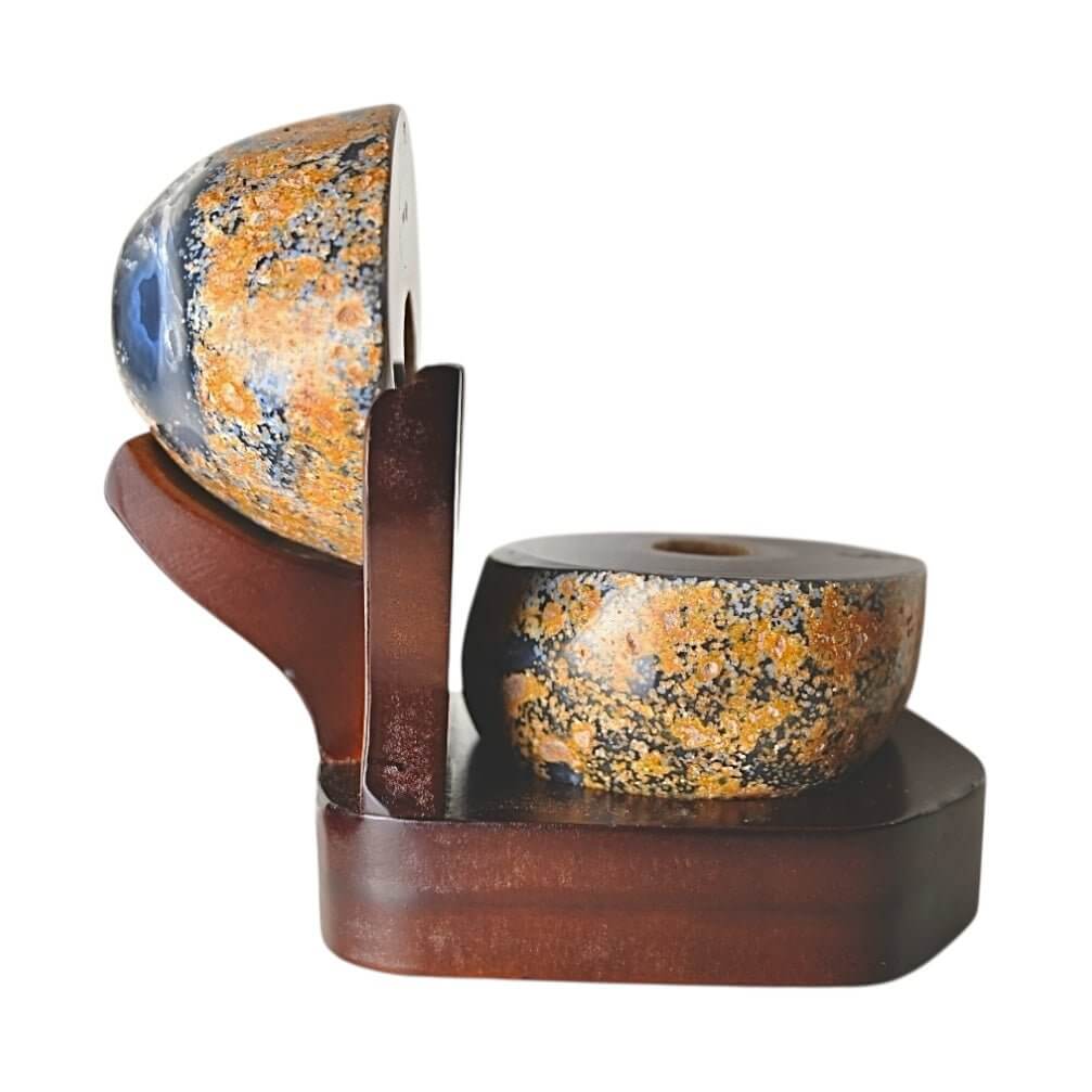 Achat Truhe auf dekorativem Podest