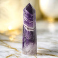 Amethyst Obelisk – Ausdrucksstarkes Kristallhighlight für Harmonie & Energi
