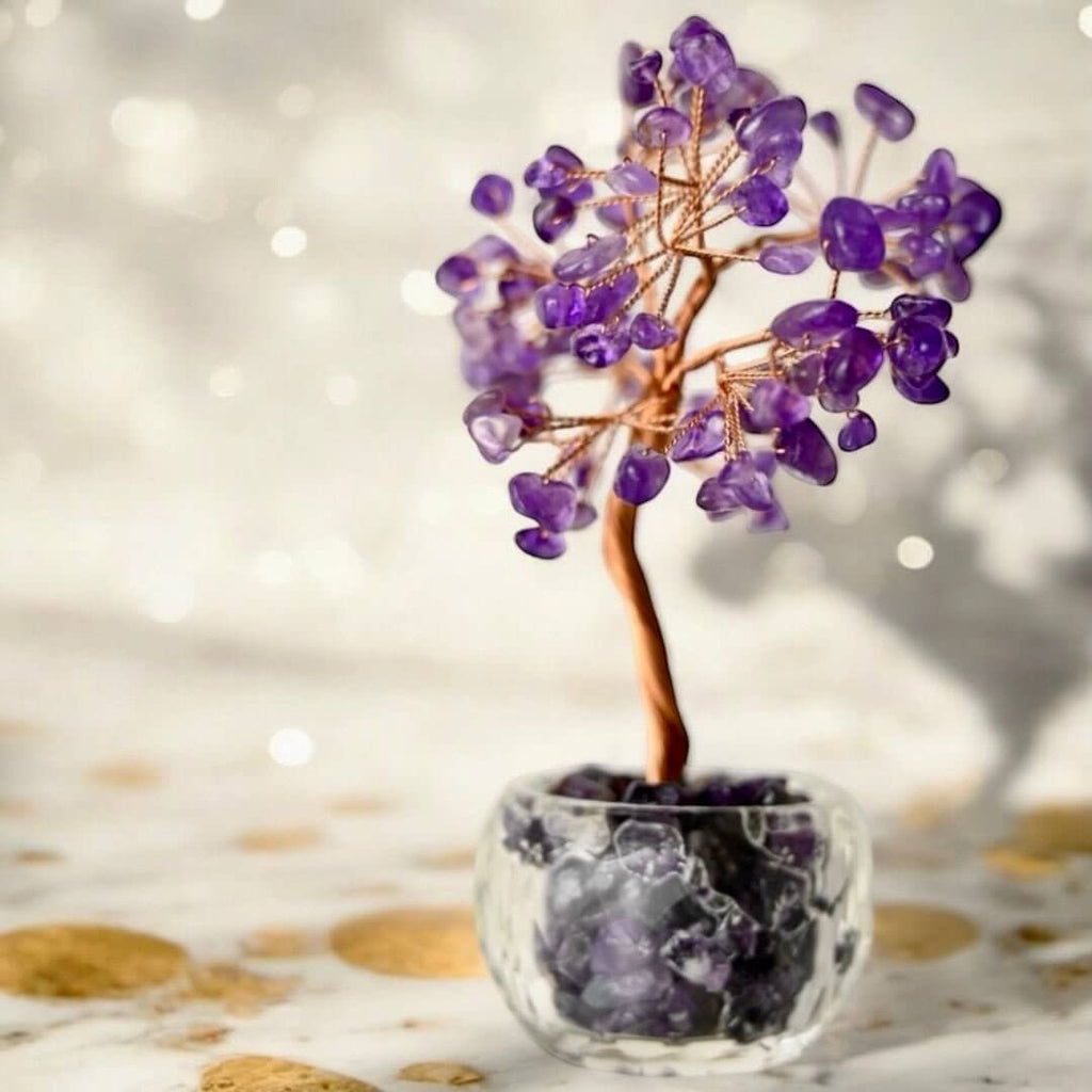 Dekorativer Amethyst Baum im Topf – Kristallkunst für Ruhe & Balance