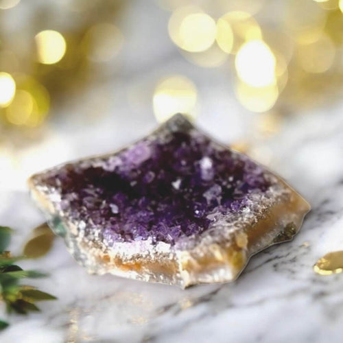 Amethyst Cluster – Geheimnisvolles Naturjuwel für Schutz & Energiefluss