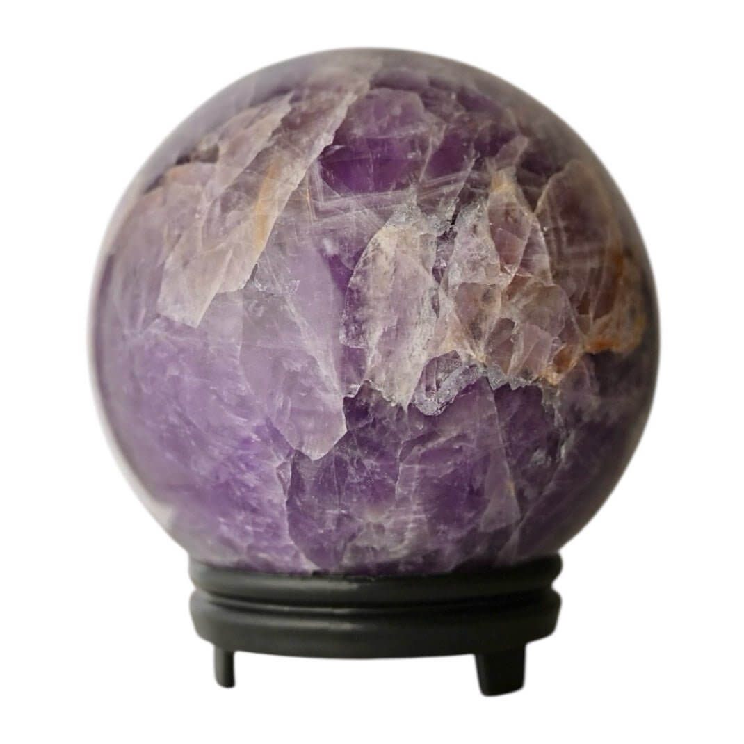 Große Amethyst Kugel – Magisches Naturjuwel für stilvolle Dekoration und innere Ruhe