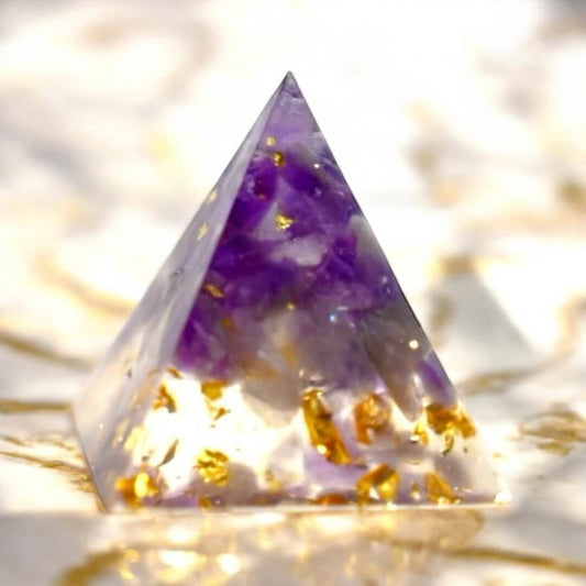 Edelstein Orgonit Pyramide Amethyst – Für Balance und Ausstrahlung
