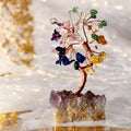 Bunter Baum auf Amethystdruse – Strahlende Dekoration fürs Zuhause
