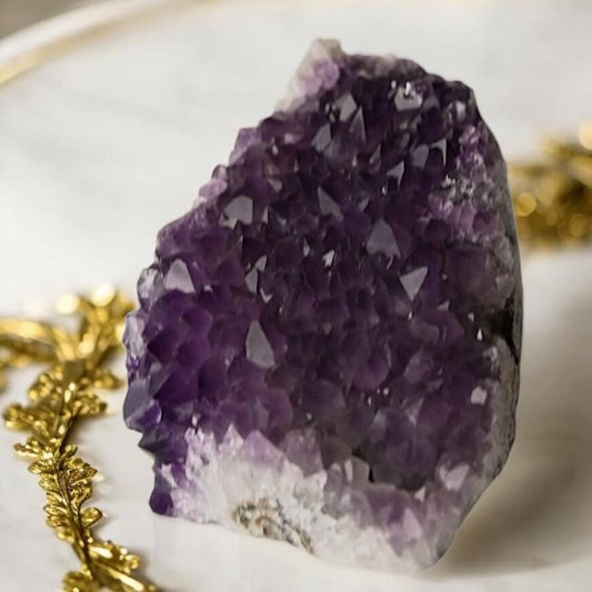 Amethystdruse dunkel – Mystische Energiequelle