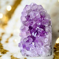 Amethystdruse mit Glitzerkristallen – Edler Blickfang