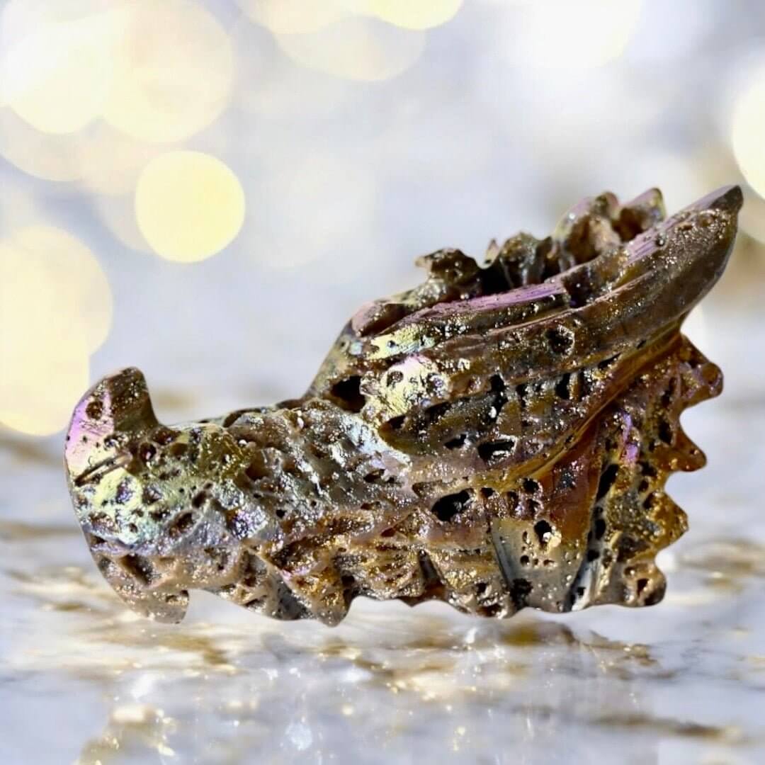 Aura Sphalerit Drachenkopf – Schillerndes Kristallobjekt in lebendigen Farben für Sammler und dekorative Highlights