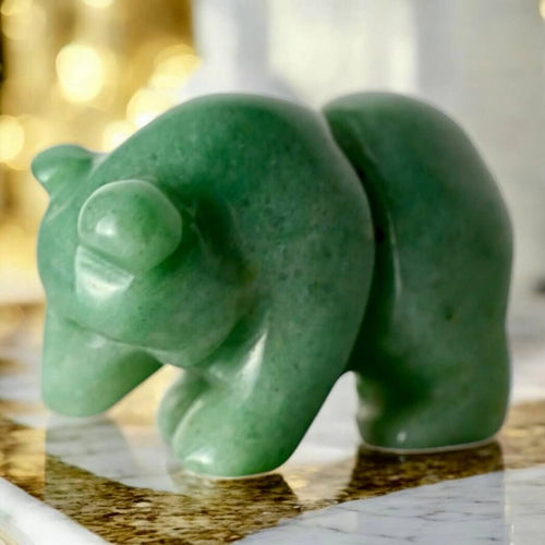 Aventurin Bär – Charmantes Kristallobjekt in sanftem Grün